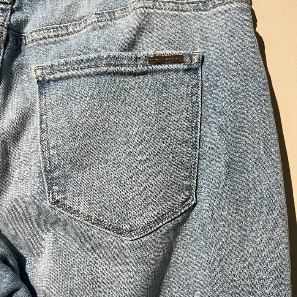 White House Black Market Mid Rise Girlfriend Everyday Soft Jeans | Womens Size 4 - Picture 5 of 15